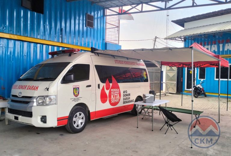 Mobil Donor Darah Hiace Commuter: